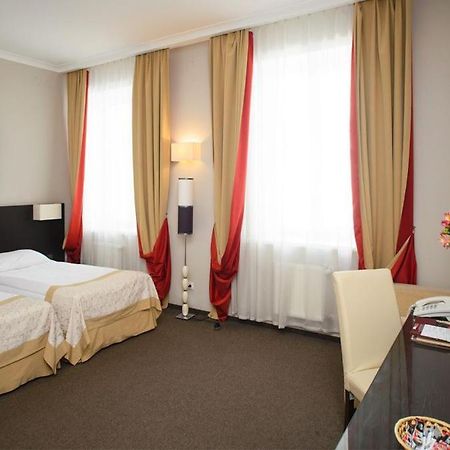 Optima Collection Kharkiv Hotel Exterior foto